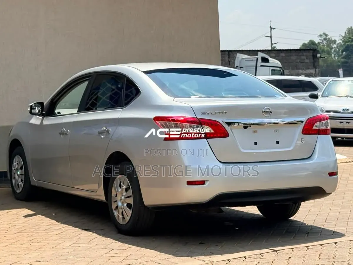 Nissan Sylphy 2019 Silver