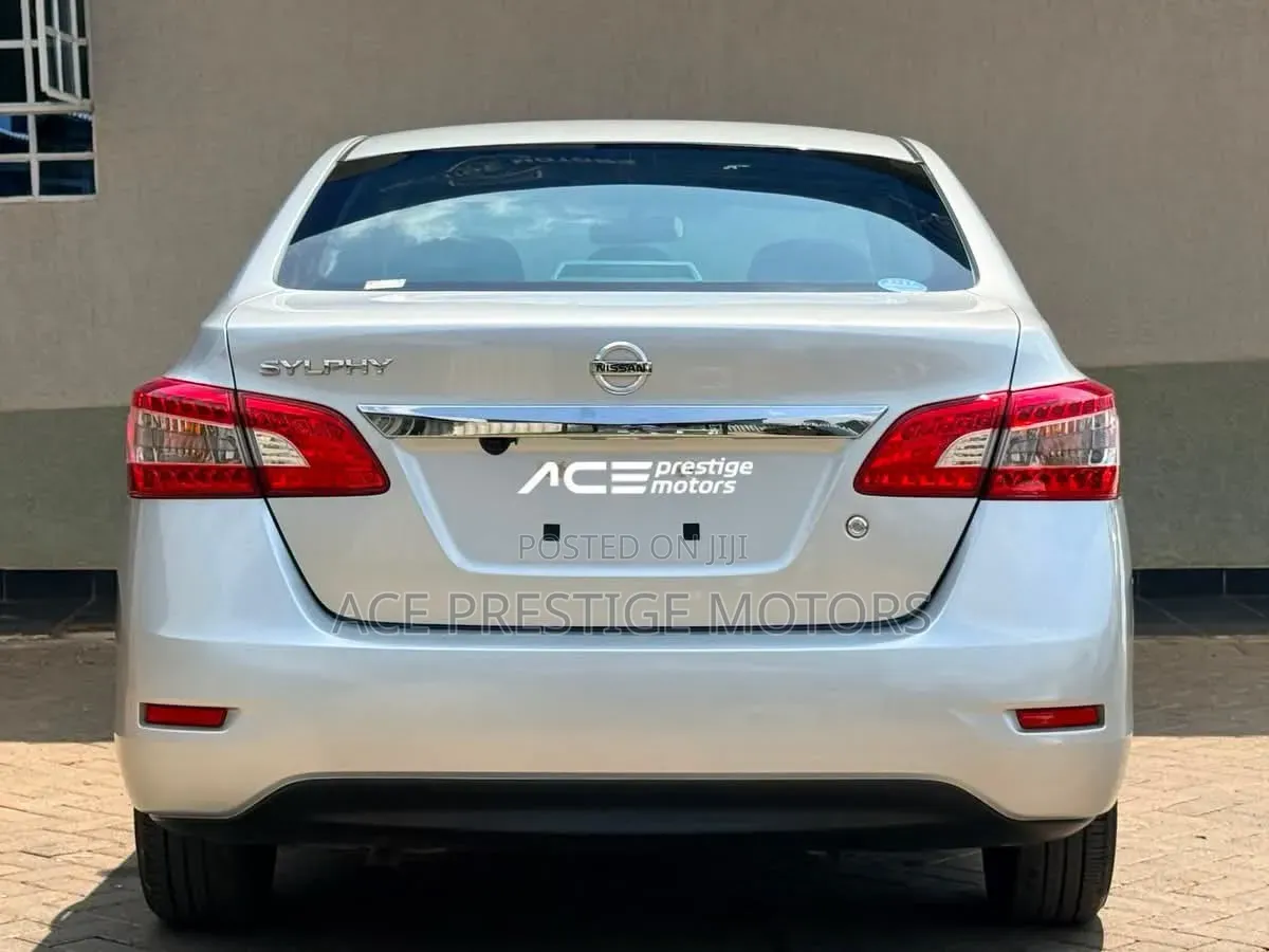 Nissan Sylphy 2019 Silver