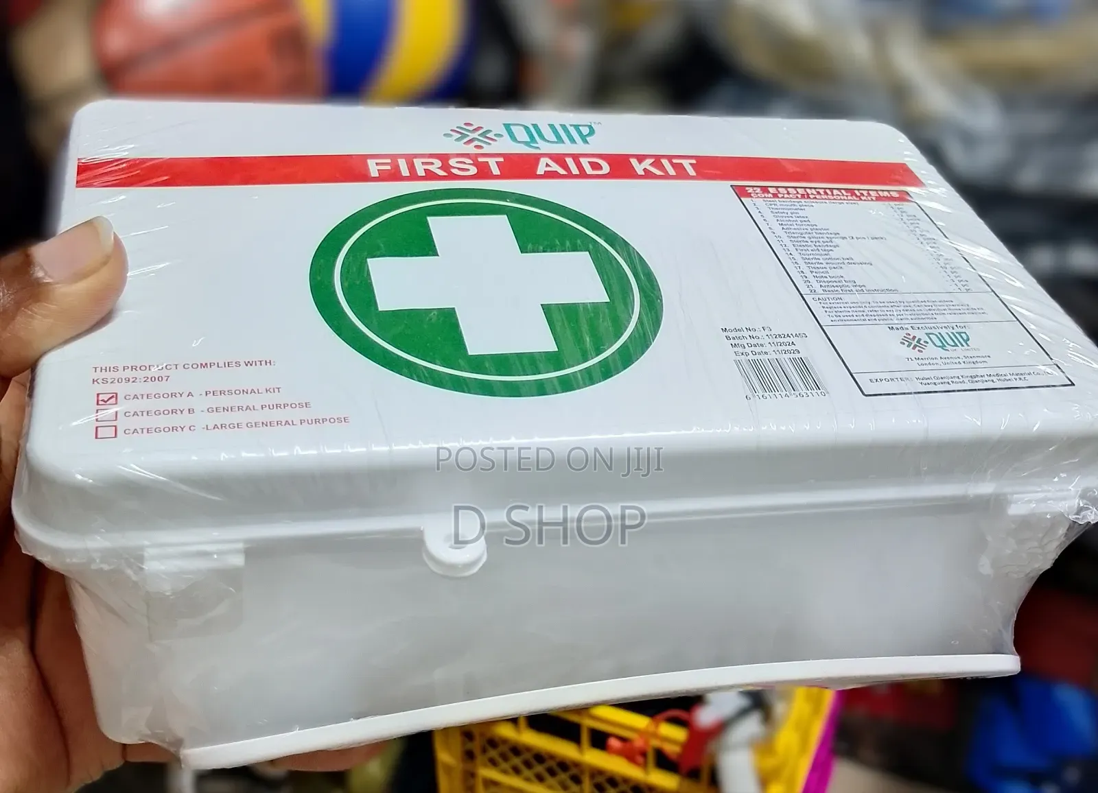 Personal First Aid Kit With 22 Essentials