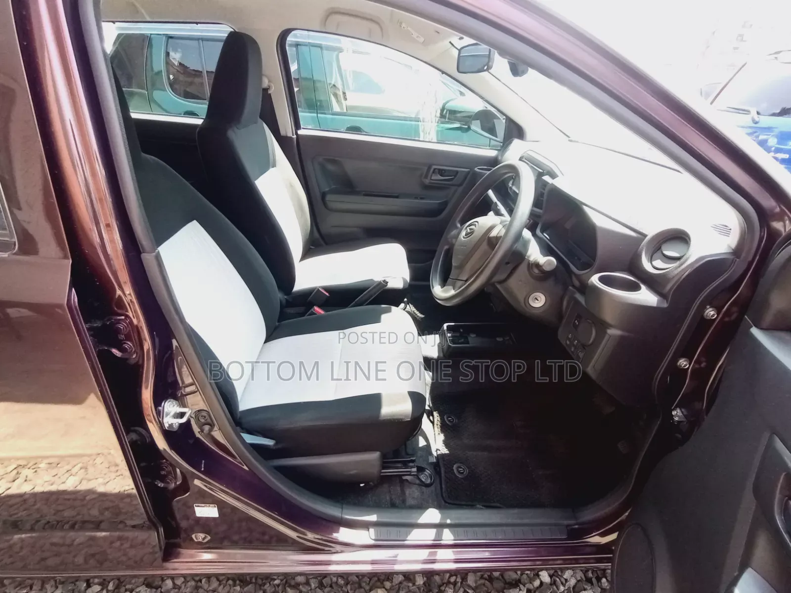 Daihatsu Mira 2018 Maroon