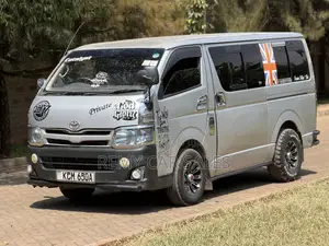 Toyota HiAce 2010 Silver