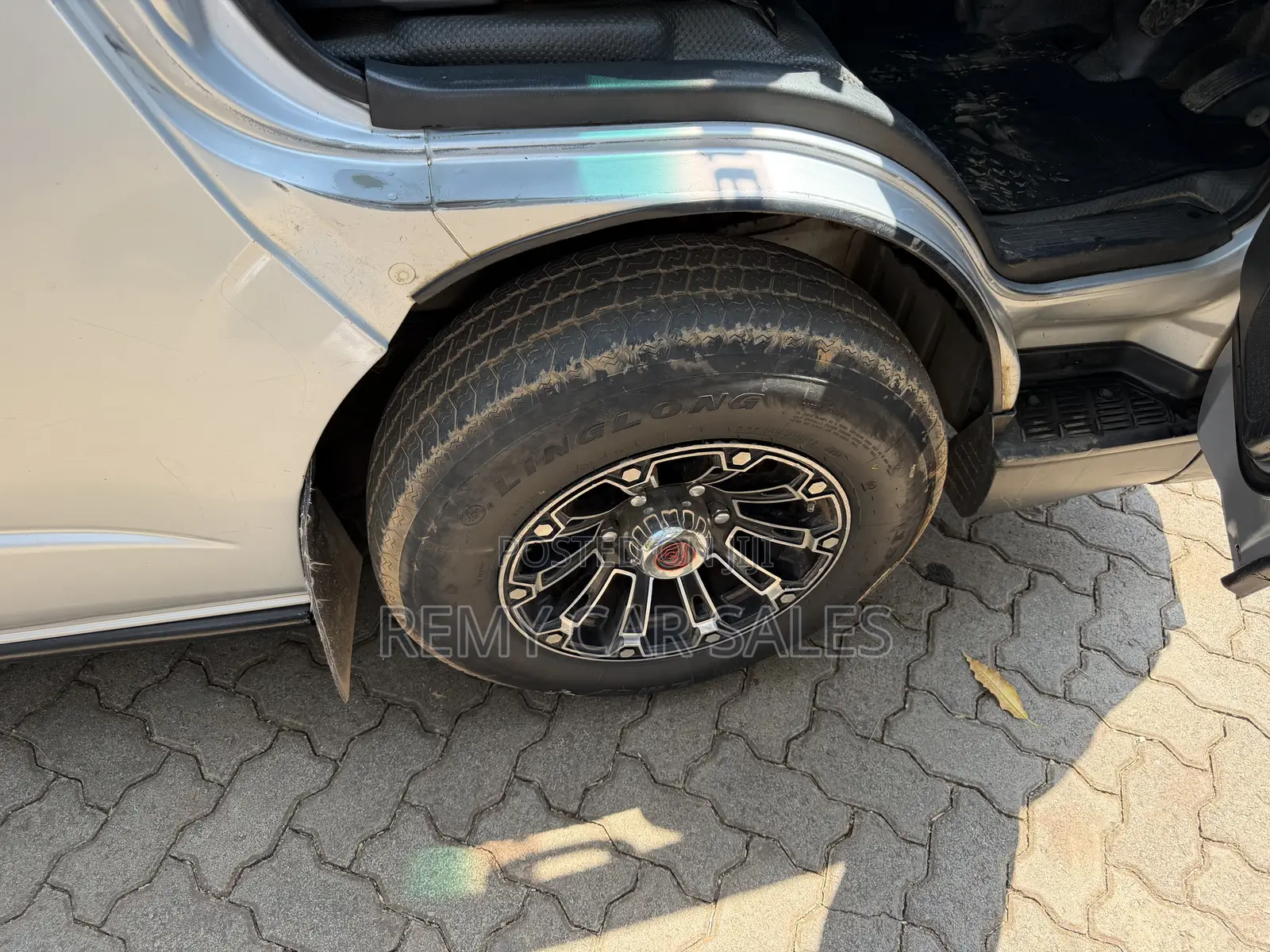 Toyota HiAce 2010 Silver