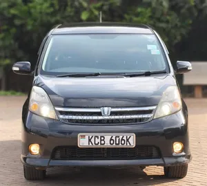 Toyota ISIS 2008 Black