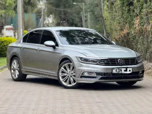 Volkswagen Passat 2016 Silver
