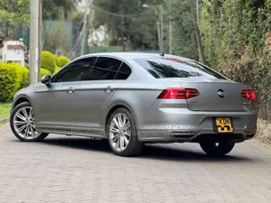 Volkswagen Passat 2016 Silver