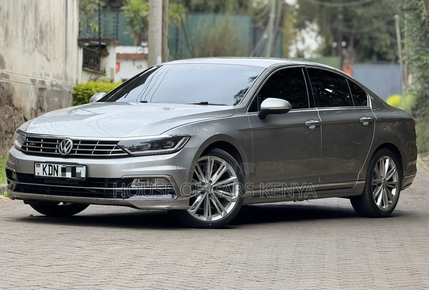 Volkswagen Passat 2016 Silver