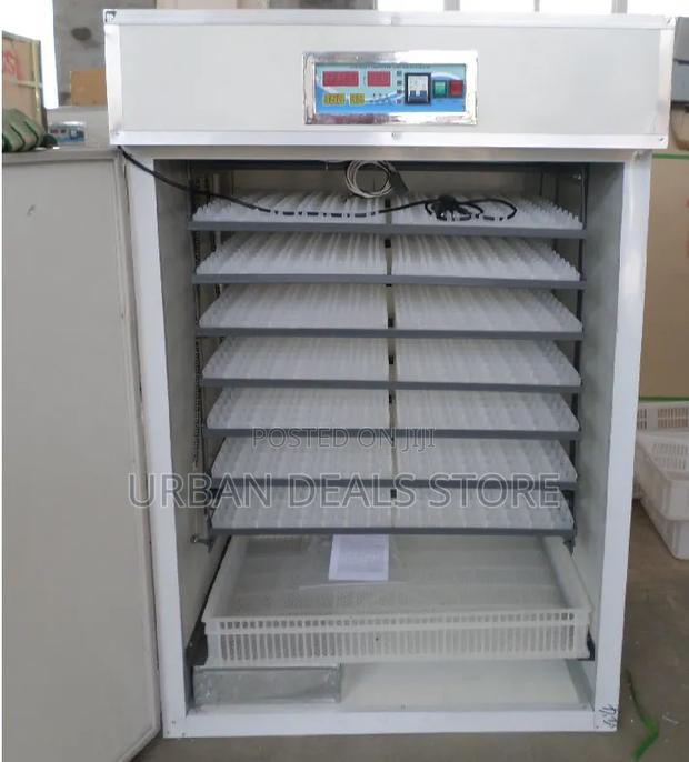 1056 Automatic Egg Incubator