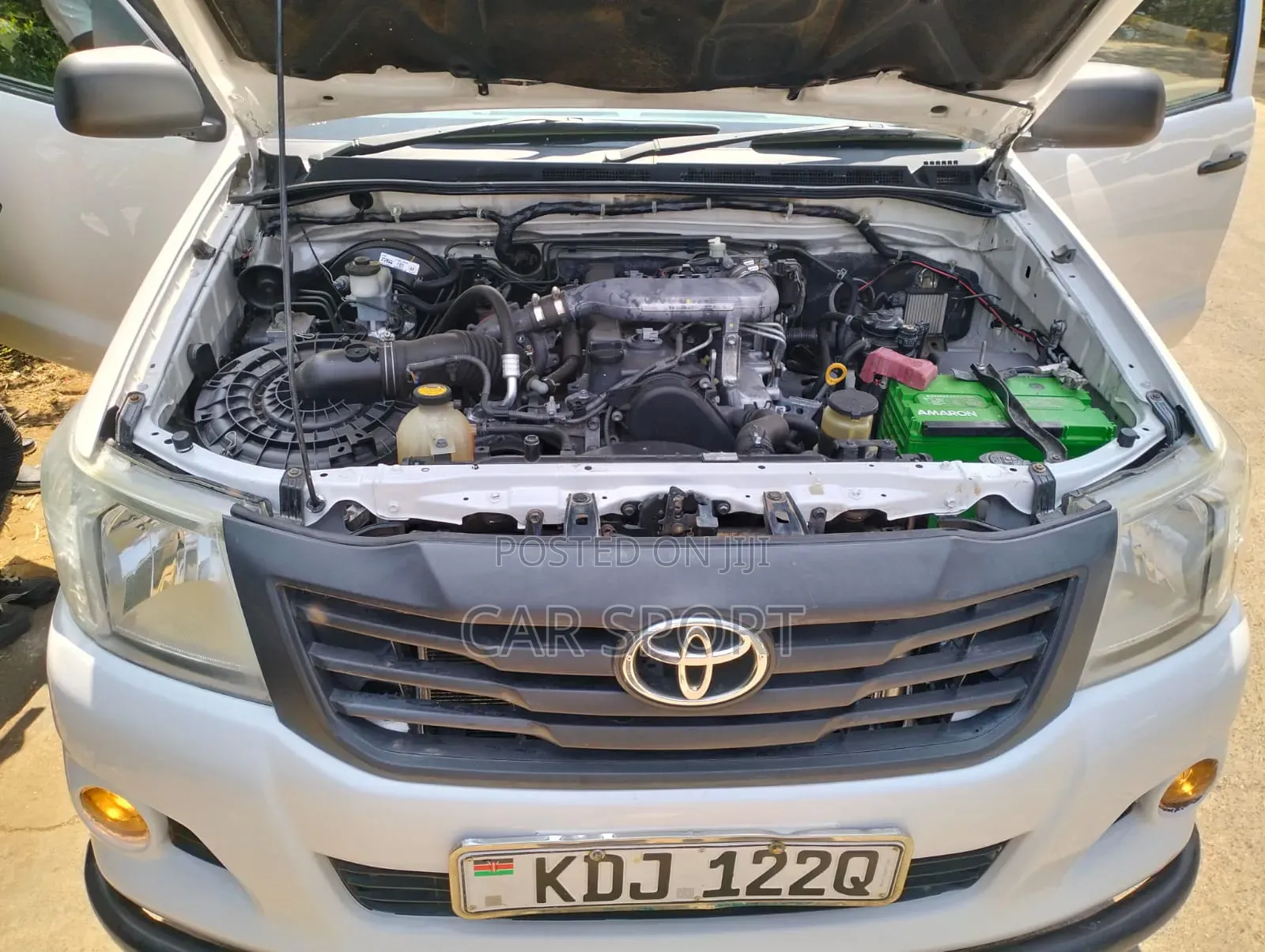 Toyota Hilux 2012 White