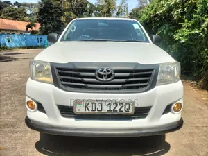 Toyota Hilux 2015 White