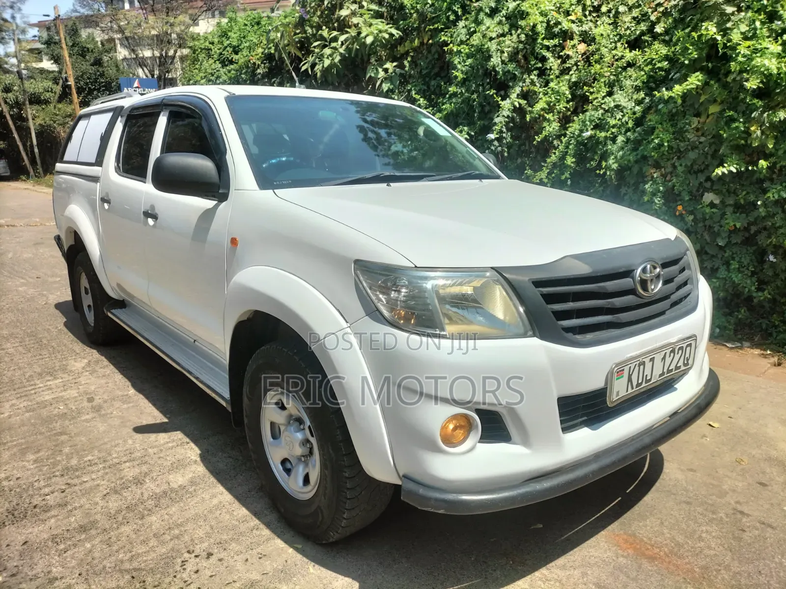 Toyota Hilux 2015 White