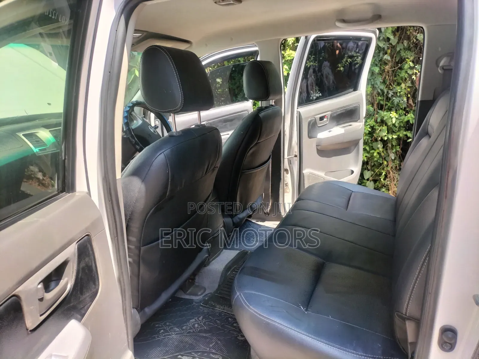 Toyota Hilux 2015 White