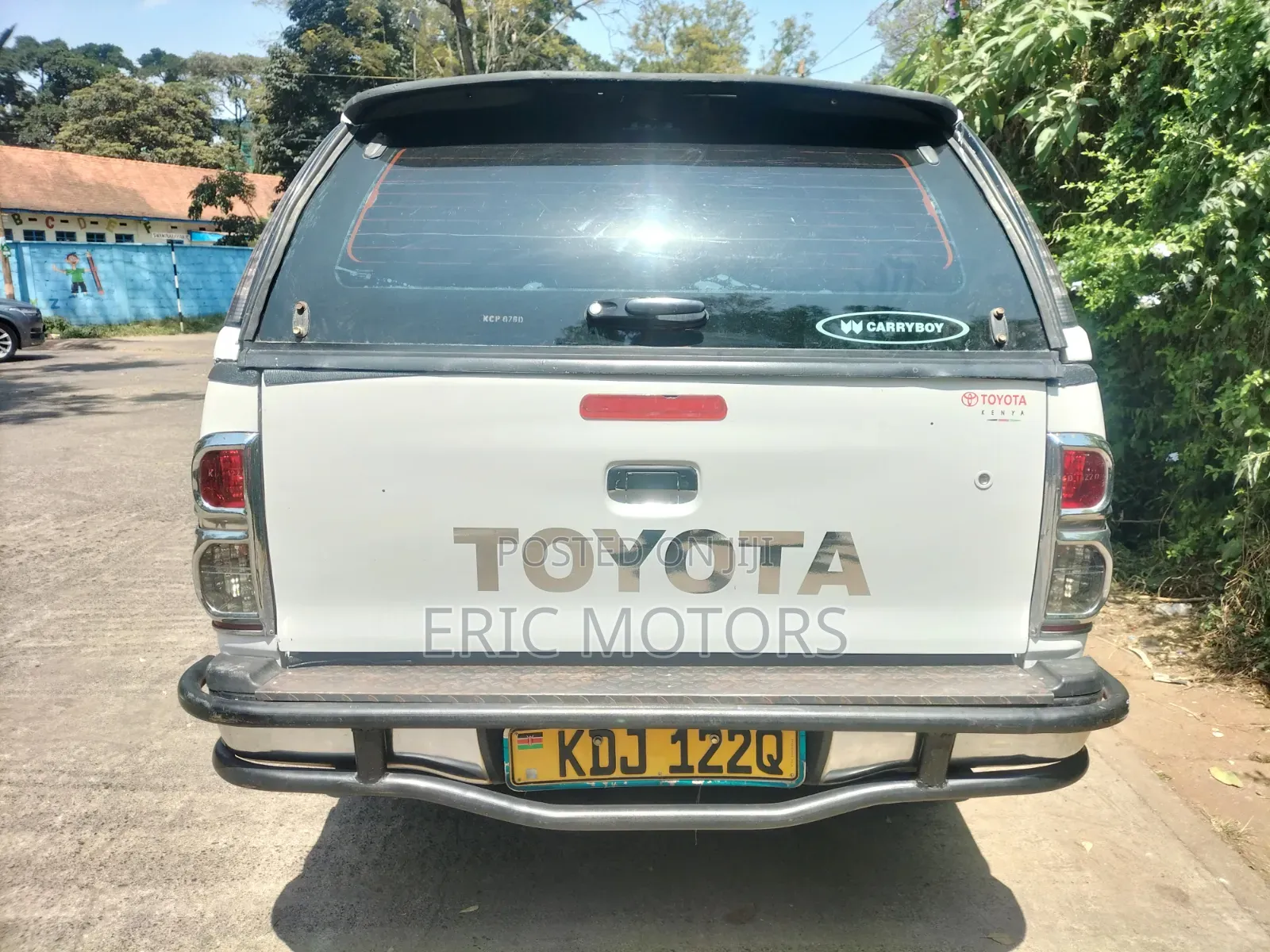 Toyota Hilux 2015 White