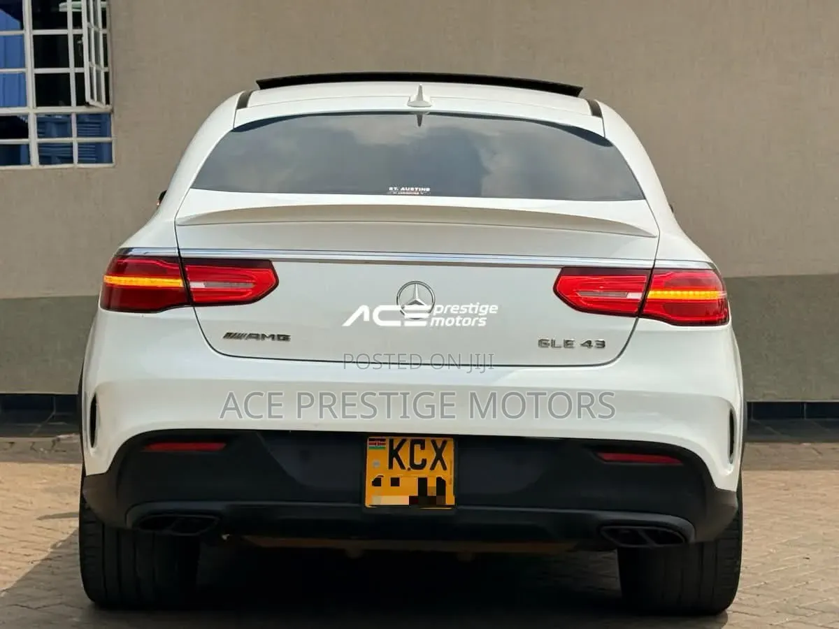 Mercedes-Benz GLE-Class 2019 White