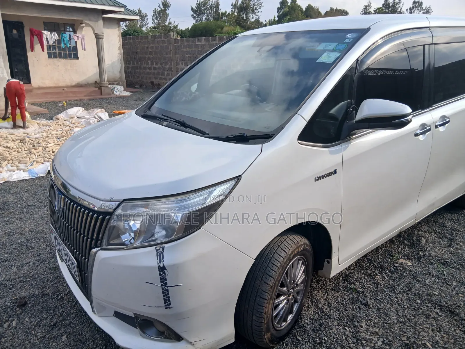 Toyota Esquire 2017 White