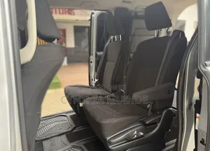 Toyota Noah 2017 Silver