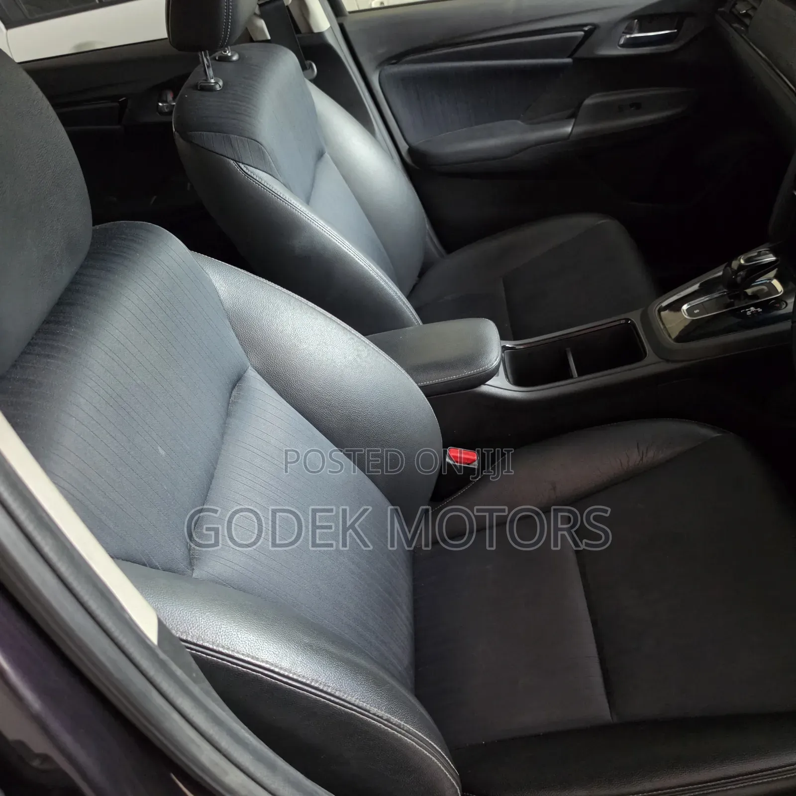 Honda Fit Shuttle 2020 Purple
