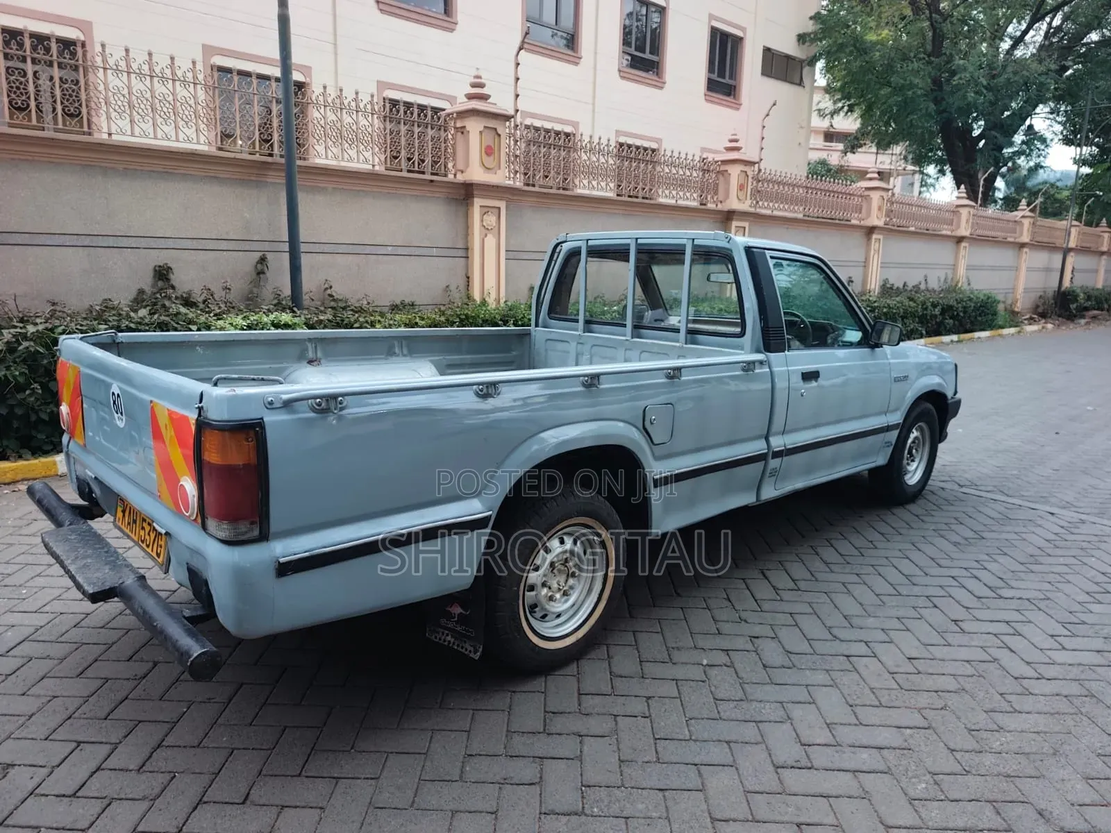 Mazda B 1994 Gray