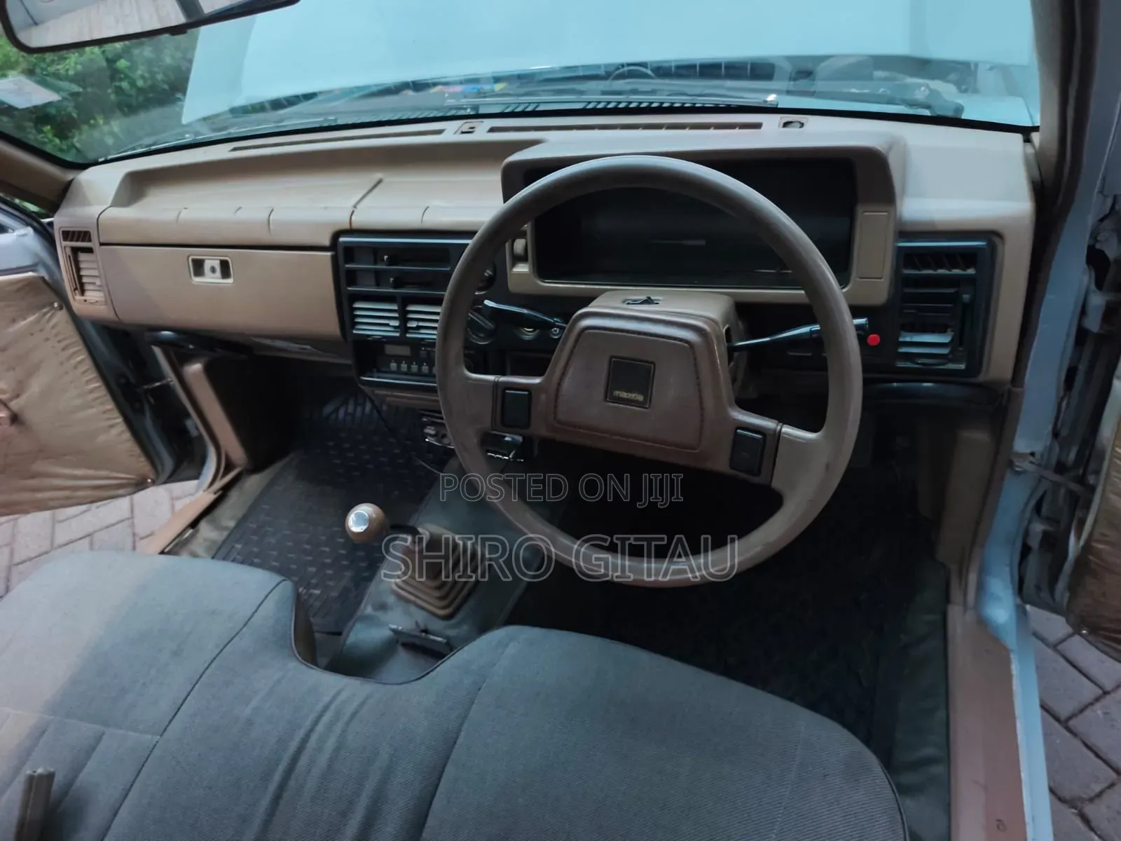 Mazda B 1994 Gray