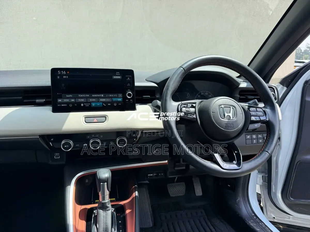 Honda Vezel 2021 Pearl