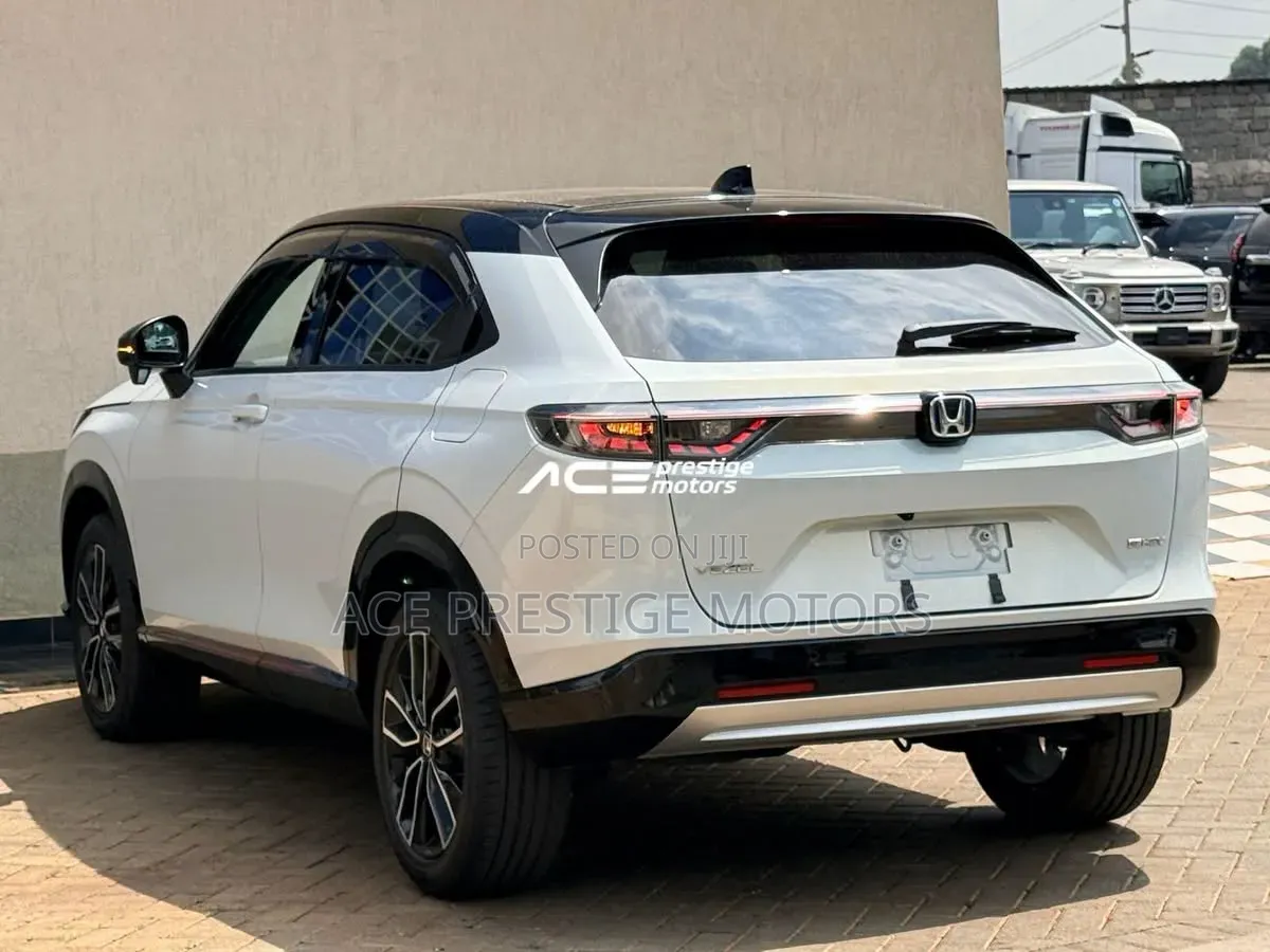Honda Vezel 2021 Pearl