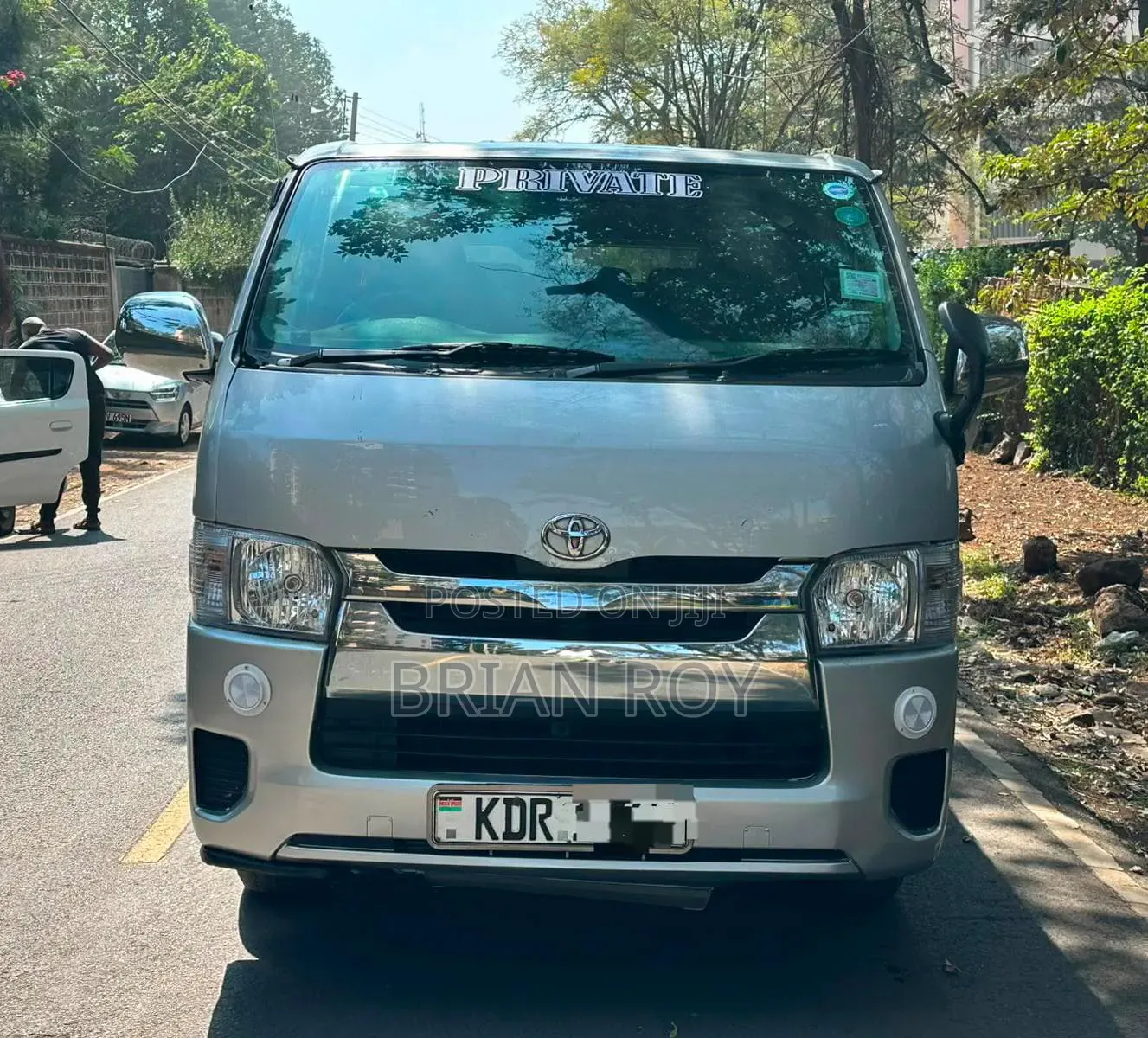 Toyota HiAce 2017 Silver