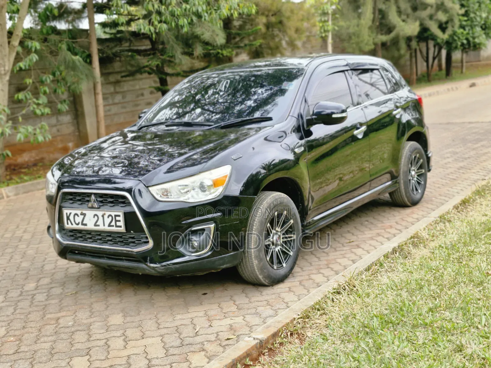 Mitsubishi RVR 2013 Black