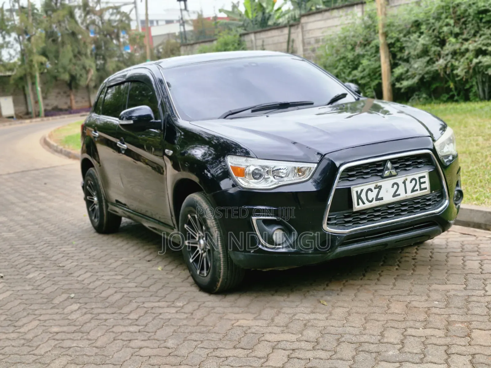 Mitsubishi RVR 2013 Black