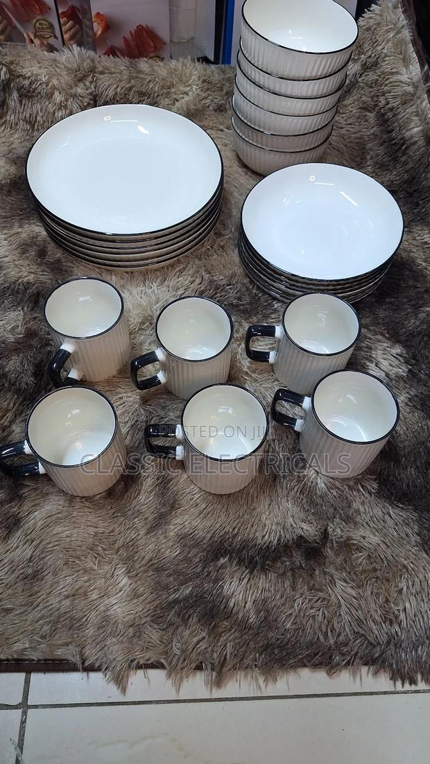 24 PCS Japanese Dinner Set