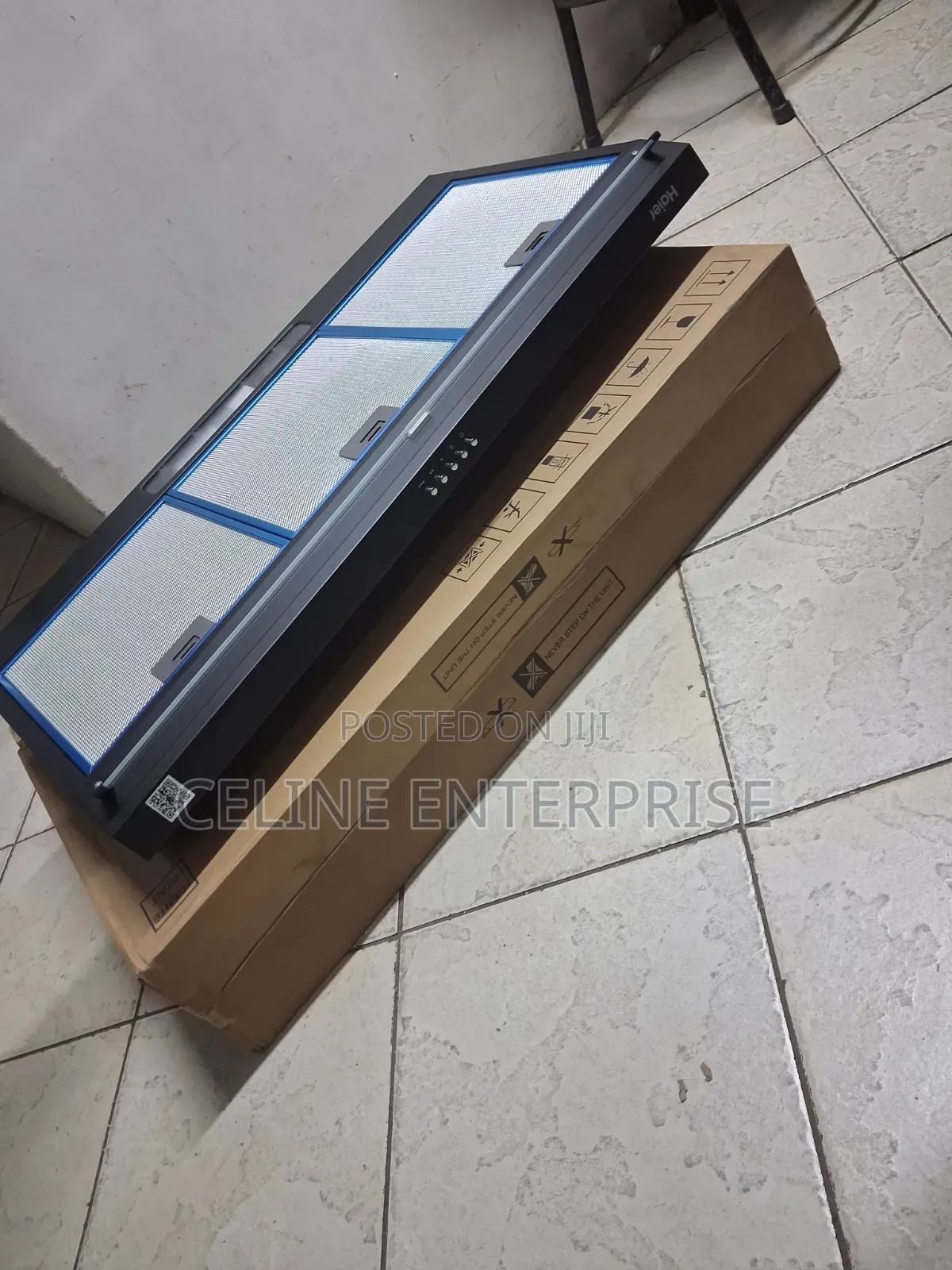 Haier 90cm Professional Kitchen Chimney Hood – 1600m3/H