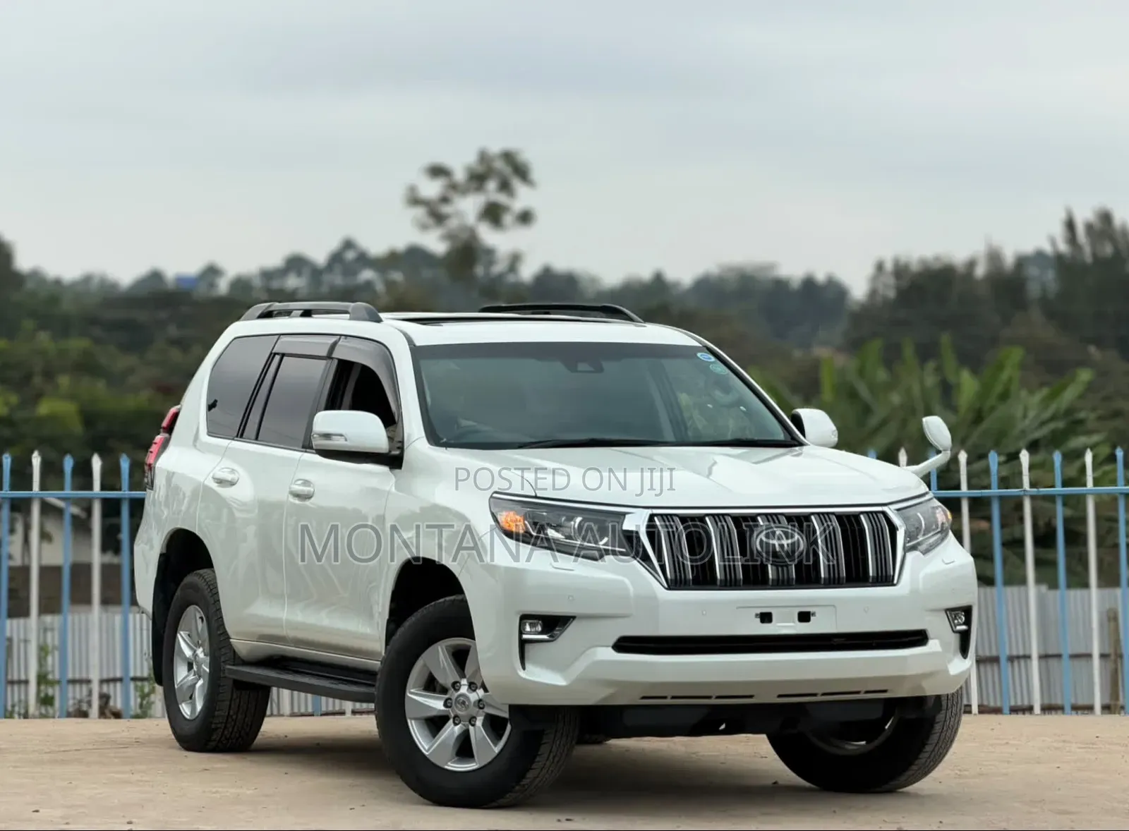 Toyota Land Cruiser Prado 2.7 2019 White