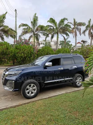 Toyota Land Cruiser Prado 2015 Black