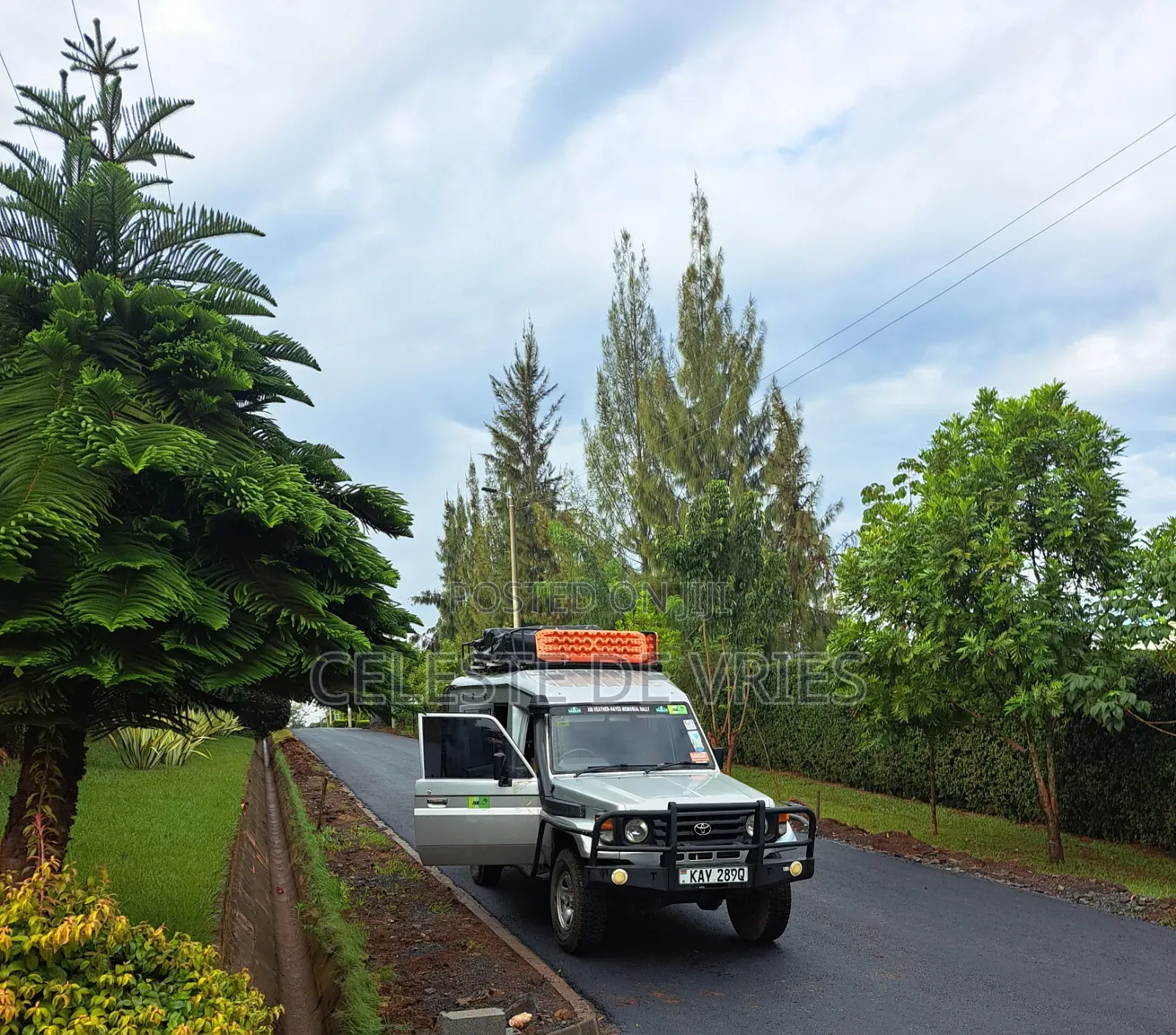 Toyota Land Cruiser 2006 Silver