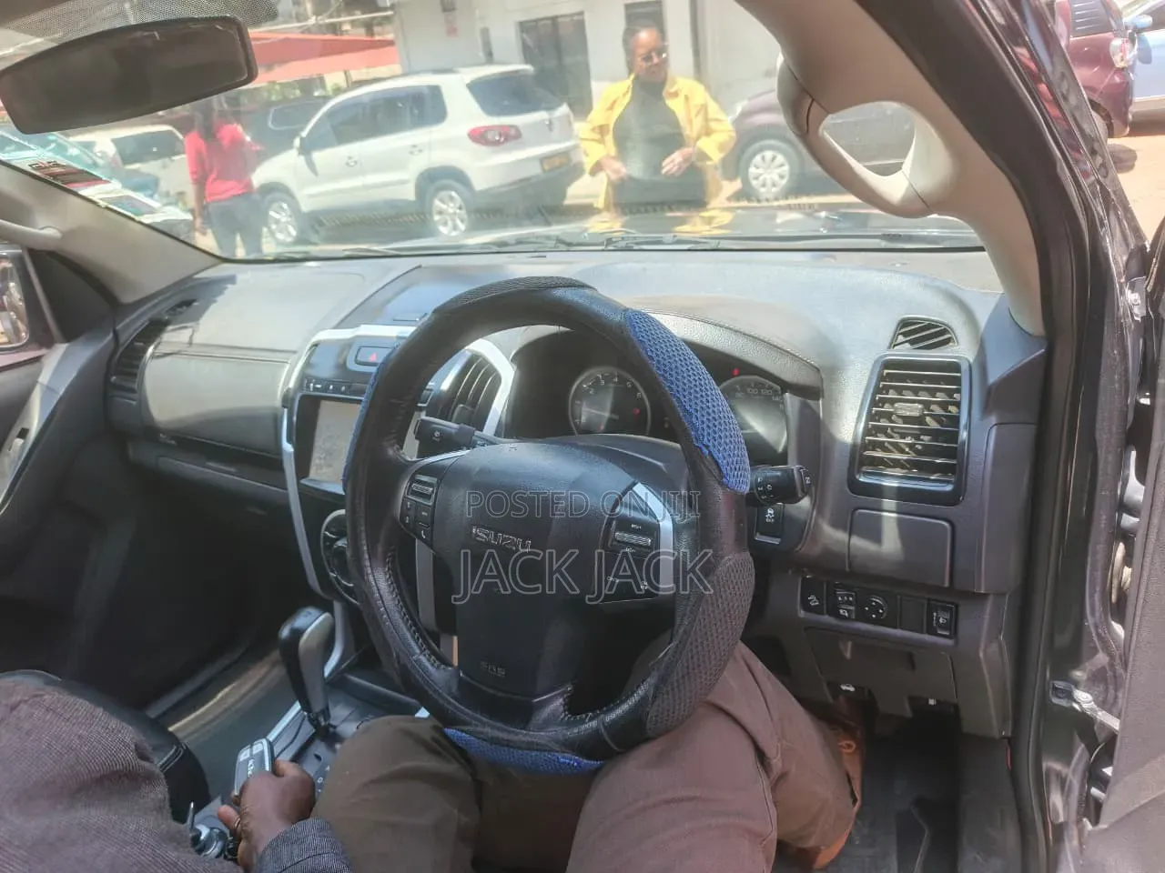 Isuzu D-MAX 2020 Gray