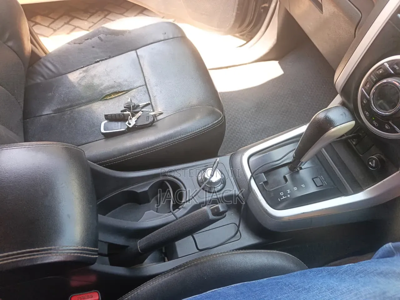 Isuzu D-MAX 2020 Gray