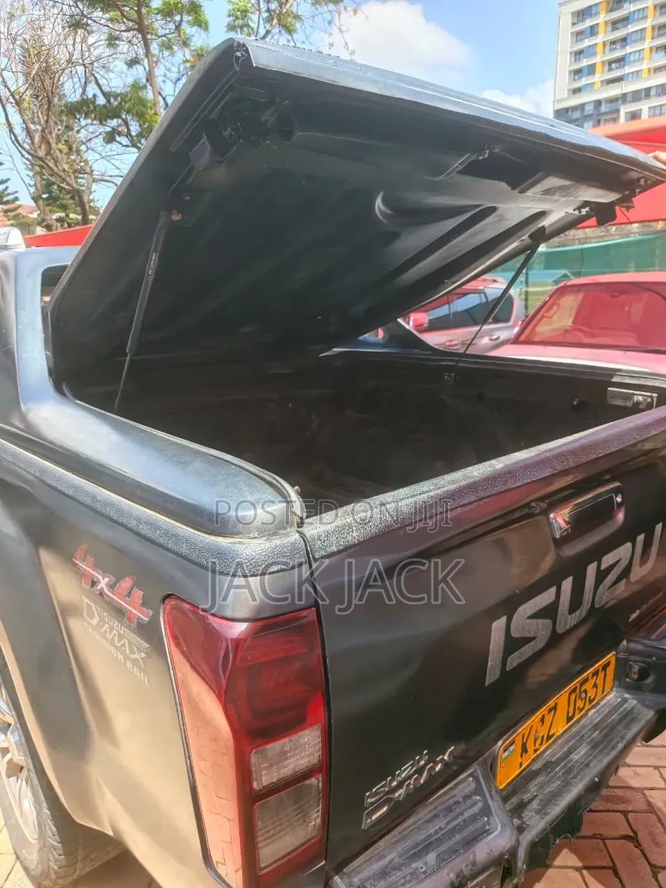 Isuzu D-MAX 2020 Gray