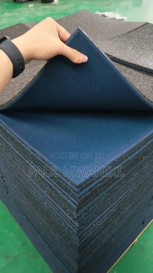 Heavy-Duty Rubber Gym Floor Tiles – Shock Absorbing Non-Slip