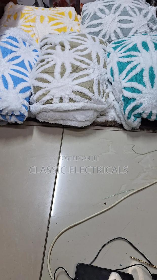 6×6 Sherper Fleece Blanket - thumbnail 2