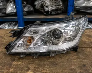 Toyota Fielder 2016–2017Ex Japan Headlight