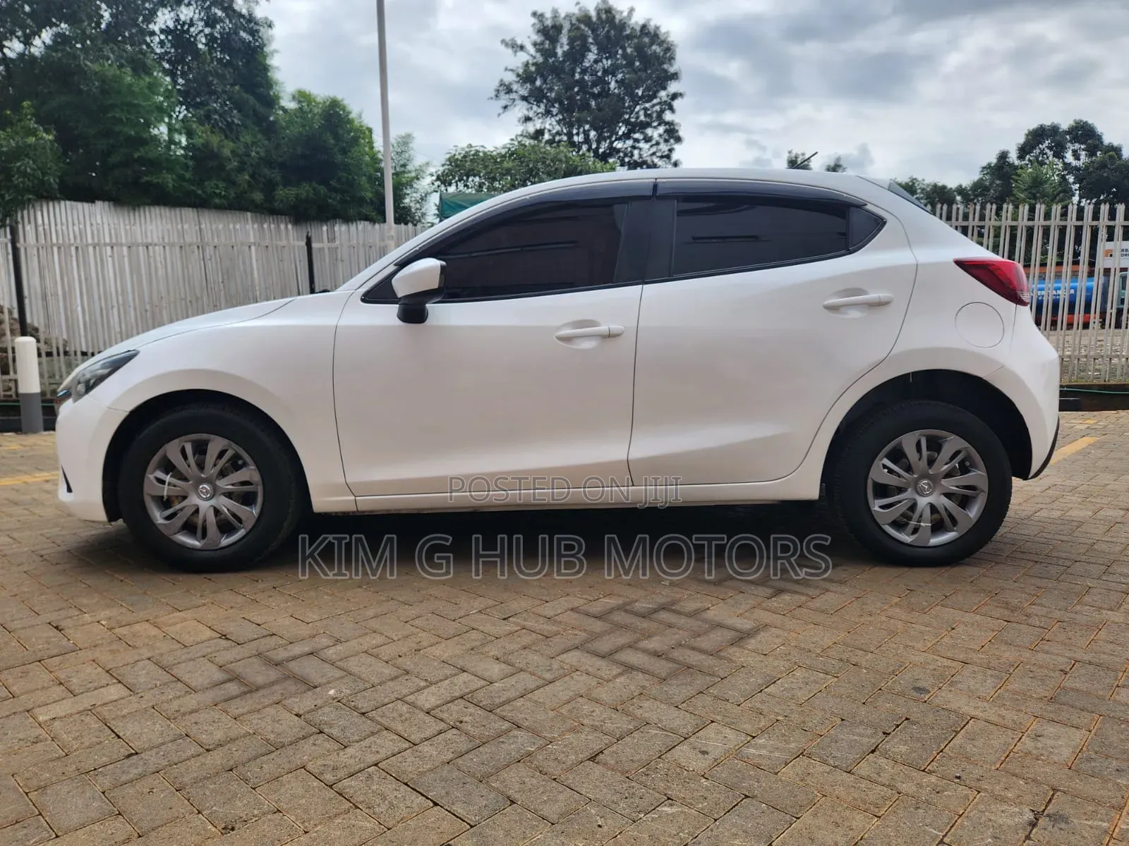 Mazda Demio 2016 White