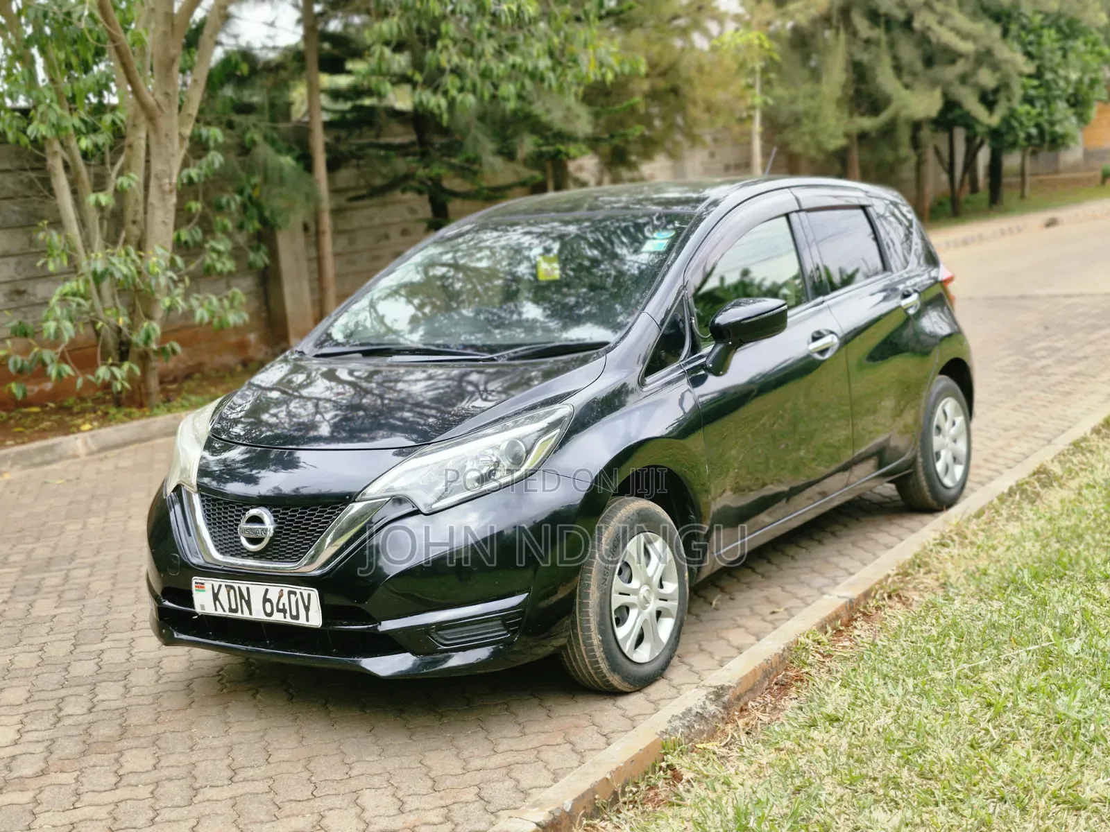 Nissan Note 2016 Black
