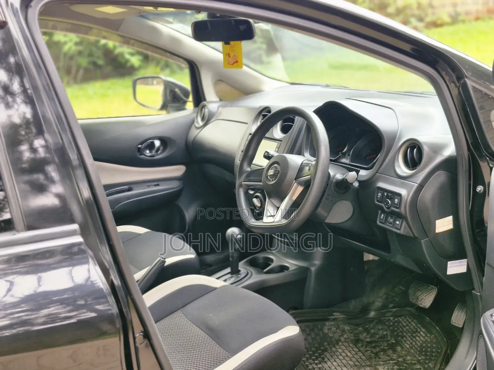 Nissan Note 2016 Black