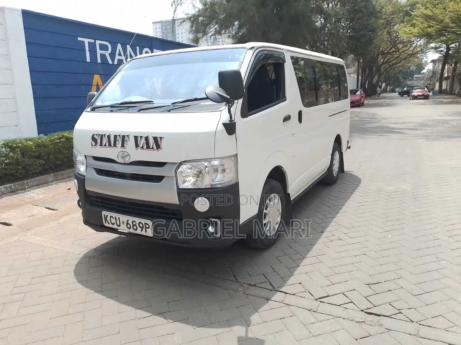 Toyota HiAce 2012 White