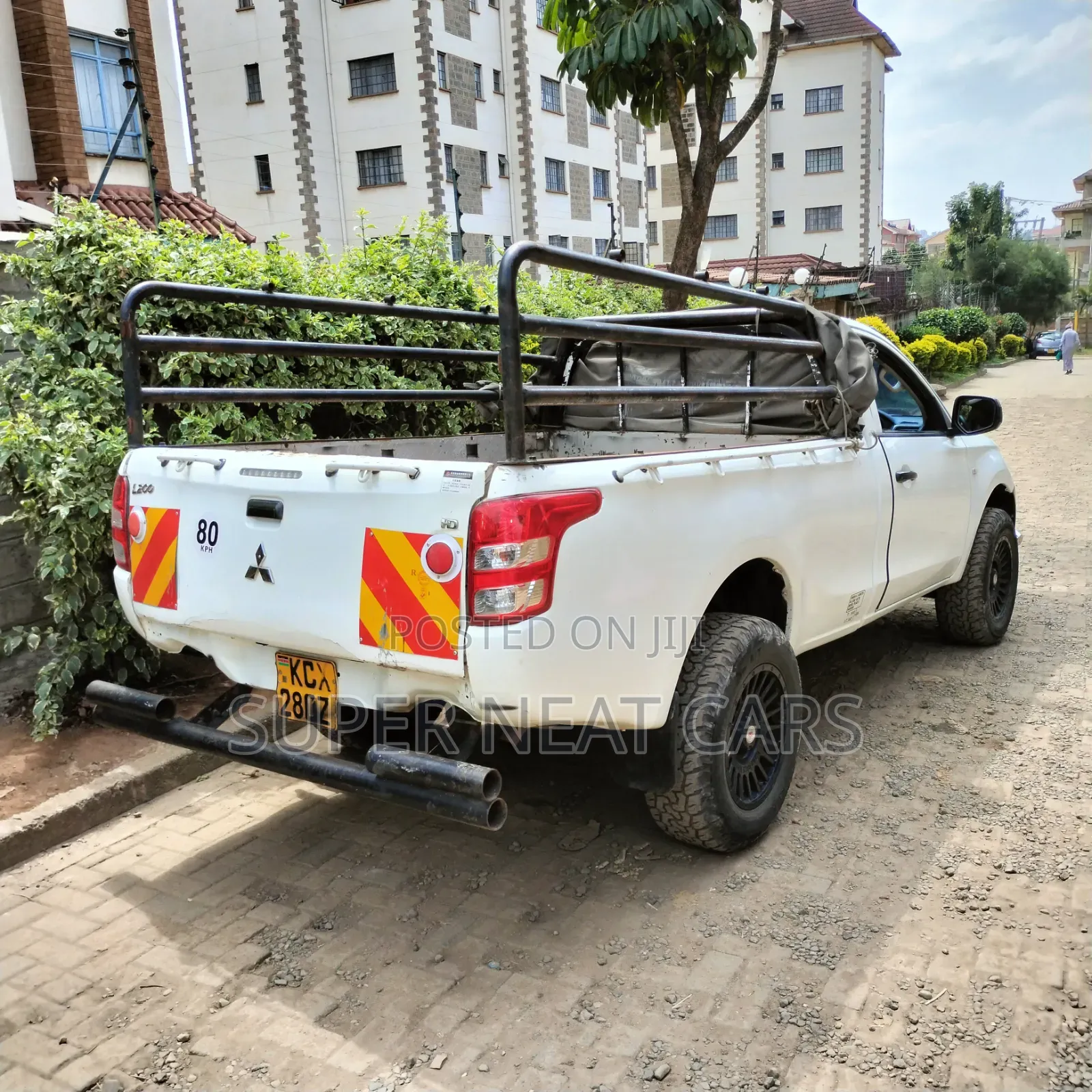 Mitsubishi L200 2018 White