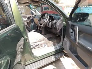 Toyota Land Cruiser Prado 2012 Green