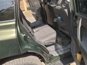 Toyota Land Cruiser Prado 2012 Green