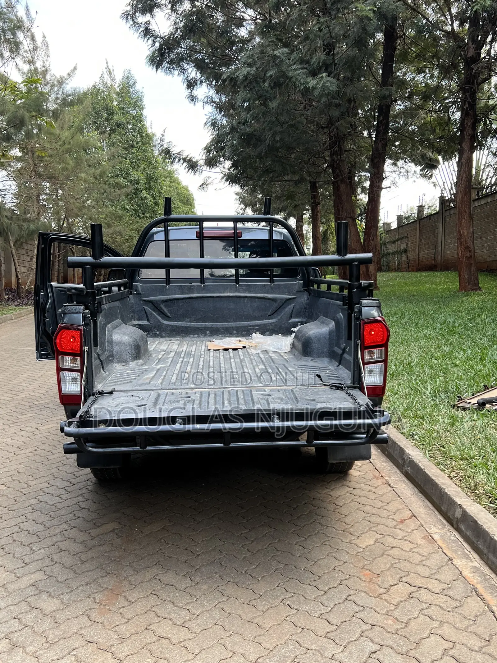 Isuzu D-MAX 2019 Gray