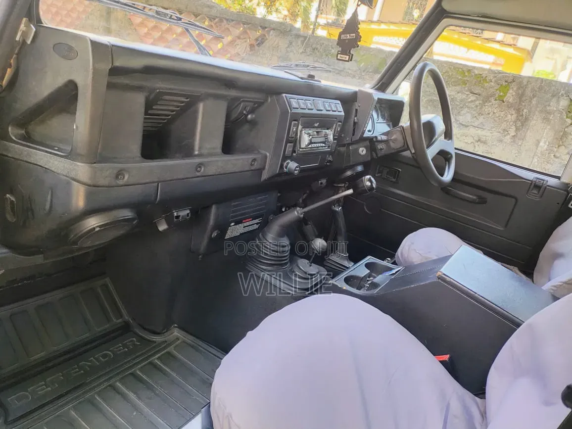 Land Rover Defender 2007 Silver