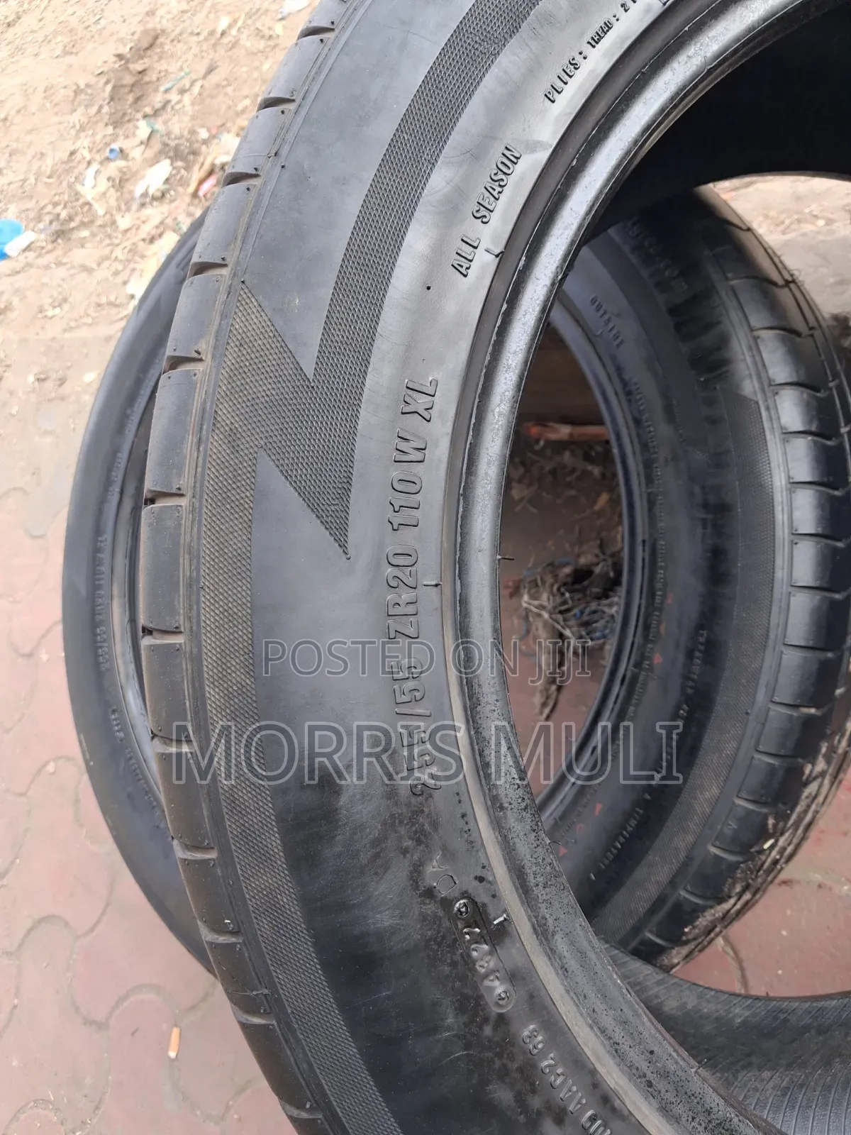 255/55r20 Accelera