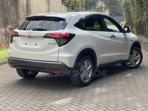Honda Vezel 2019 White