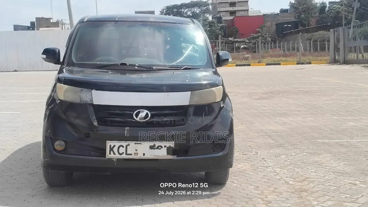 Toyota bB 2010 Black